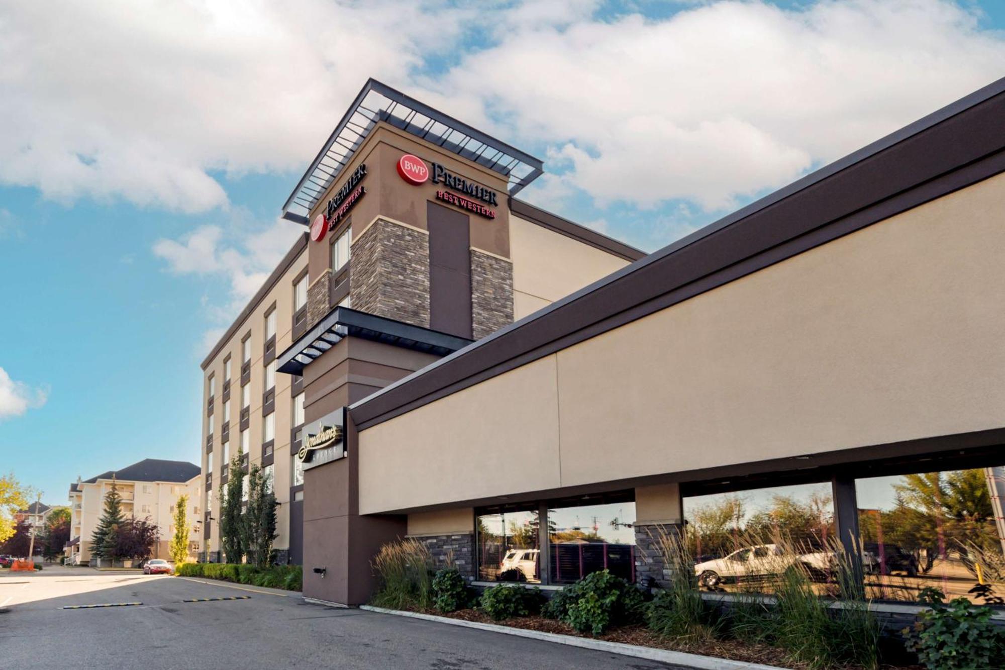 Best Western Premier Denham Inn&Suites Leduc Exterior foto